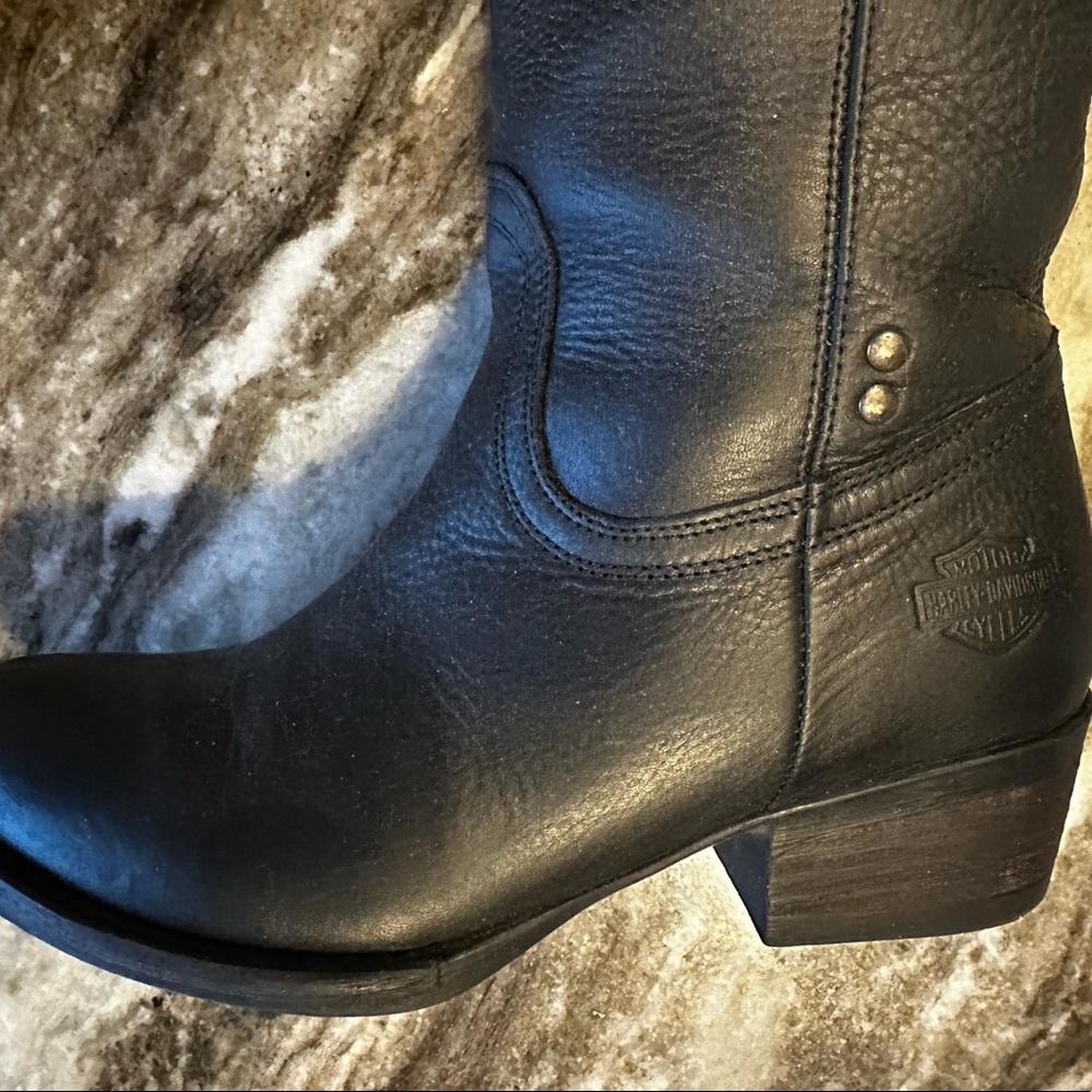 Harley Davidson Lorene size 7 1/2, women’s tall, soft leather boots